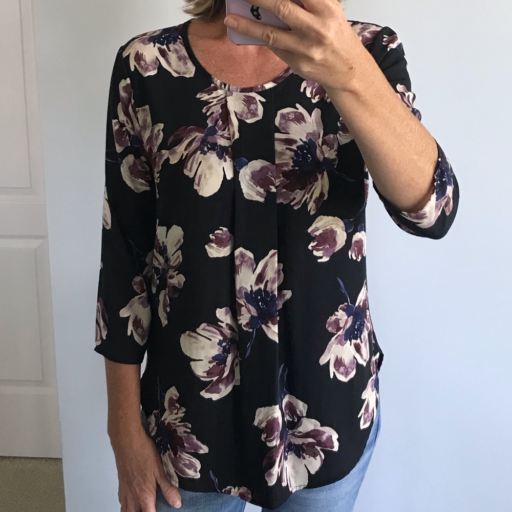 Black Floral Top - Picture 4 of 7